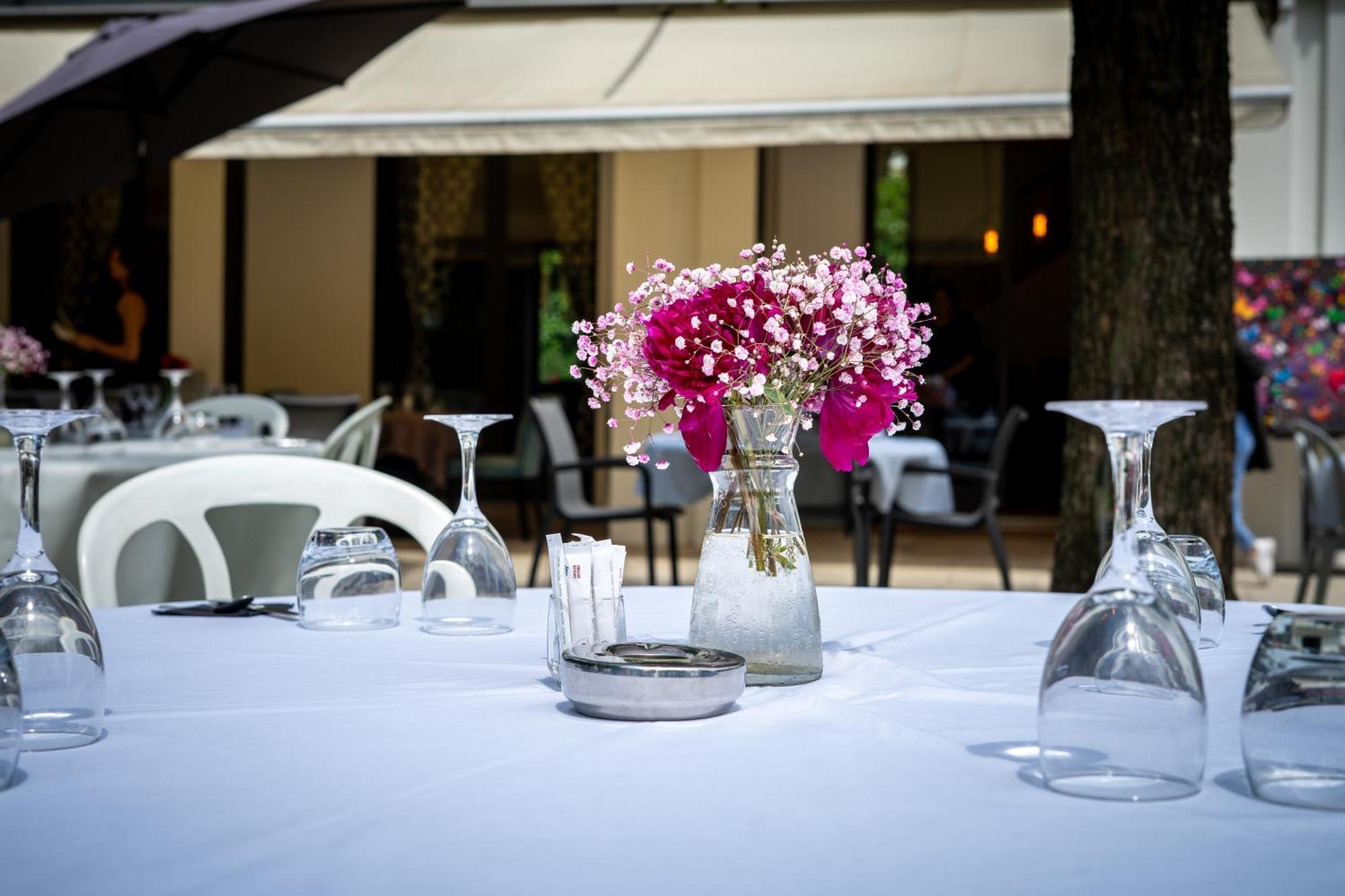 La Redoniere Hotel Romans-sur-Isère Екстериор снимка
